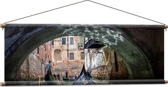 Textielposter - Traditionele Italiaanse Gondel door de Wateren van Venetië - 120x40 cm Foto op Textiel