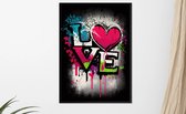 Kleurrijke Graffiti Poster In Banksy Stijl - Voorzien van de tekst "Love" met een groot hart - 50x70cm