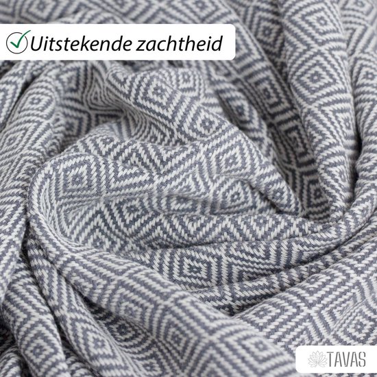 Gedetailleerd grijs geweven hamamdoek met een ruitpatroon.