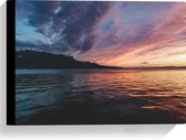 Canvas - Water - Zee - Bergen - Wolken - Kleuren - 40x30 cm Foto op Canvas Schilderij (Wanddecoratie op Canvas)