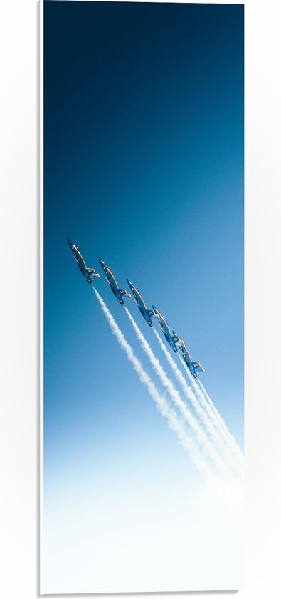 PVC Schuimplaat - Vliegshow van Vijf Vliegtuigen op een Lijn - 20x60 cm Foto op PVC Schuimplaat (Met Ophangsysteem)