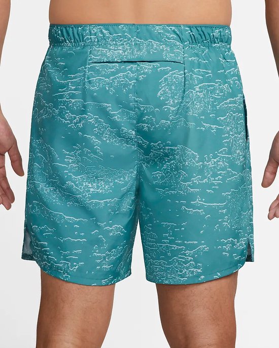 Nike DriFit Run Division Sportshort Groen Heren