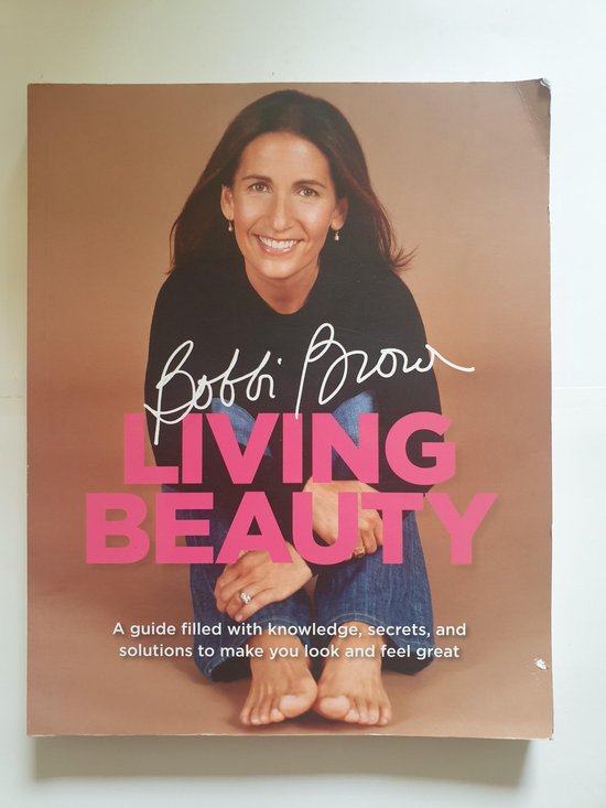Bobbi Brown Living Beauty - cover