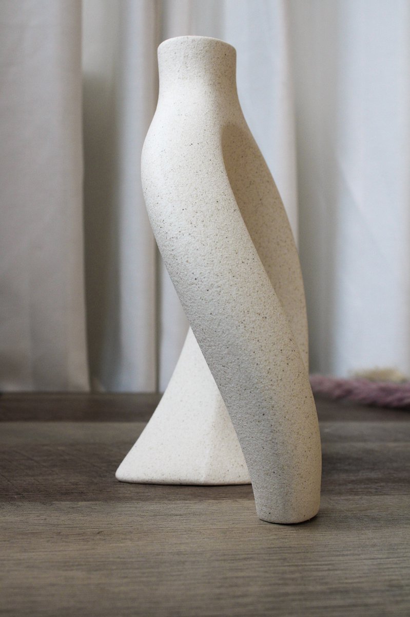 Vaas keramiek beige 14 x 7 x 30 cm kopen? Glaswerk & vazen