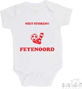 Soft Touch Romper "Niet storen!! Opa en ik kijken FEYENOORD" Unisex Katoen Wit/rood Maat 62/68