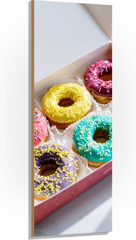 Hout - Gekleurde Donuts met Spikkels in Roze Doos - 50x150 cm - 9 mm dik - Foto op Hout (Met Ophangsysteem)