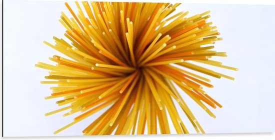 Dibond - Ongekookte Spaghetti - 100x50 cm Foto op Aluminium (Met Ophangsysteem)