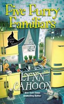 Kitchen Witch Mysteries 5 - Five Furry Familiars