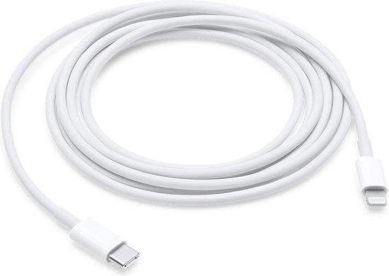 Een witte USB-C naar Lightning-kabel, opgerold.