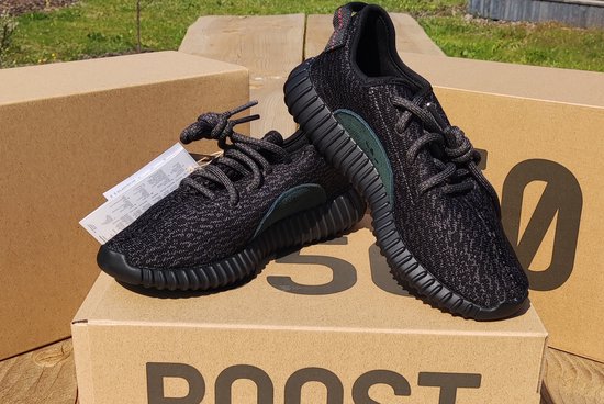 Adidas - Yeezy Boost 350 - Noir pirate - Taille 38 - Taille US 5,5 | bol.com