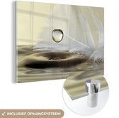 Glasschilderij - Veer - Water - Wit - Stilleven - Schilderij glas - 120x80 cm - Foto op glas