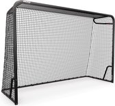 Zwart voetbaldoel met net, van het merk BERG.