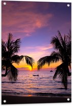 Tuinposter – Silhouet van Palmbomen Hangend boven het Strand op Zomerse Avond - 60x80 cm Foto op Tuinposter (wanddecoratie voor buiten en binnen)