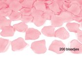 CHPN - Rozenblaadjes - Lichtroze - Rozenblad - Huwelijksaanzoek - 200stuks - Valentijn - Valentijnsdag - Liefde - Rozen - Romantiek - Romantisch cadeau