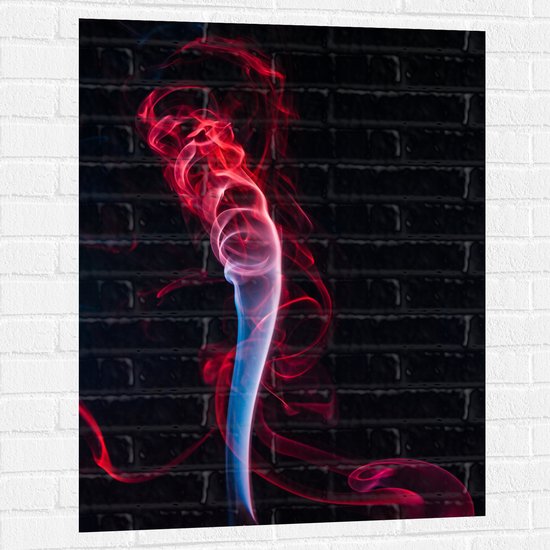 Muursticker - Rood met Blauwe Rookwolken tegen Zwarte Achtergrond - 75x100 cm Foto op Muursticker