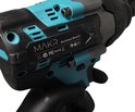 Close-up van Makr slagmoersleutel met 'MAKR Brushless Wrench' tekst.