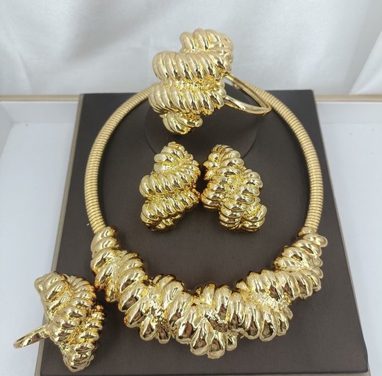 Women Jewelry Set