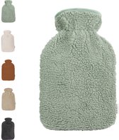 Ølav North – Kruik met Teddy Hug hoes - Tot 6 uur warmte - Warmwaterkruik - 1.8 liter – Forest Green - Cadeau voor haar, vrouw, vriendin