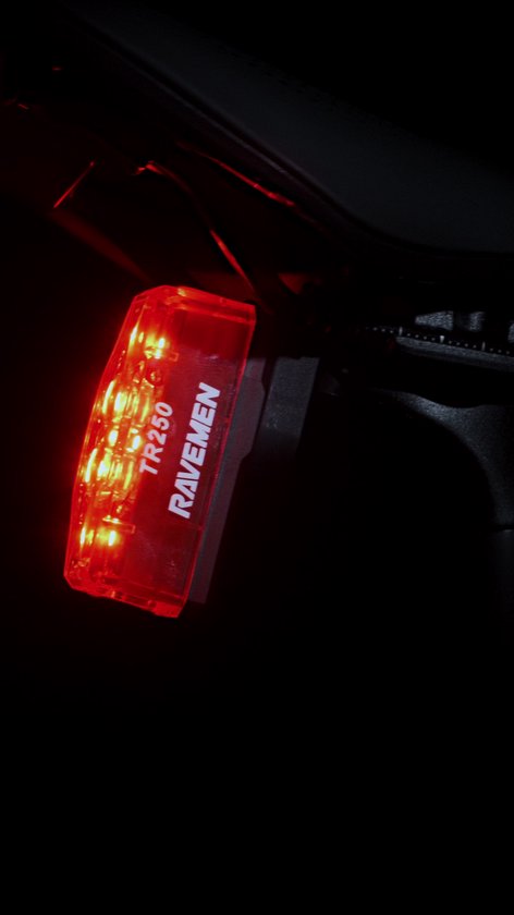 Feu Arrière VÉLO RAVEMEN TR200 - 200 Lumens, 6 Modes, USB-C, Détection De Freinage, Étanche IPX6