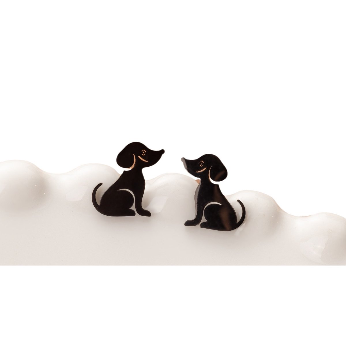 dames oorknoppen met hond-RVS oorknopjes-12mm-10mm-zwart