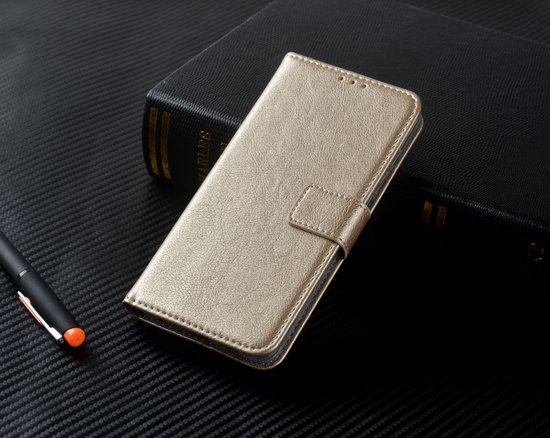 P.C.K. telefoonhoesje-boekhoesjes-bookmodel-plaats voor kaarten Goud geschikt voor Samsung Galaxy S21
