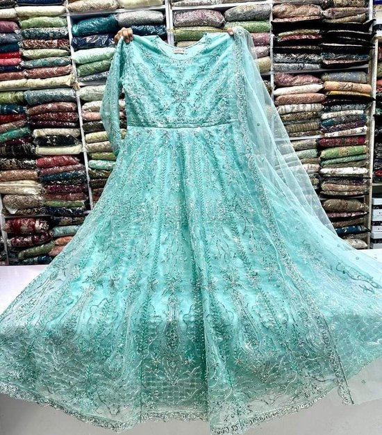 Foto: Party wear gown with dupatta embroidery work all over soft net embroidered dupatta chest size 40 inch gown length 58 inch