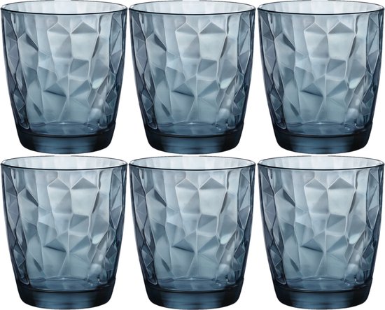 Six verres bleus à motif facetté.