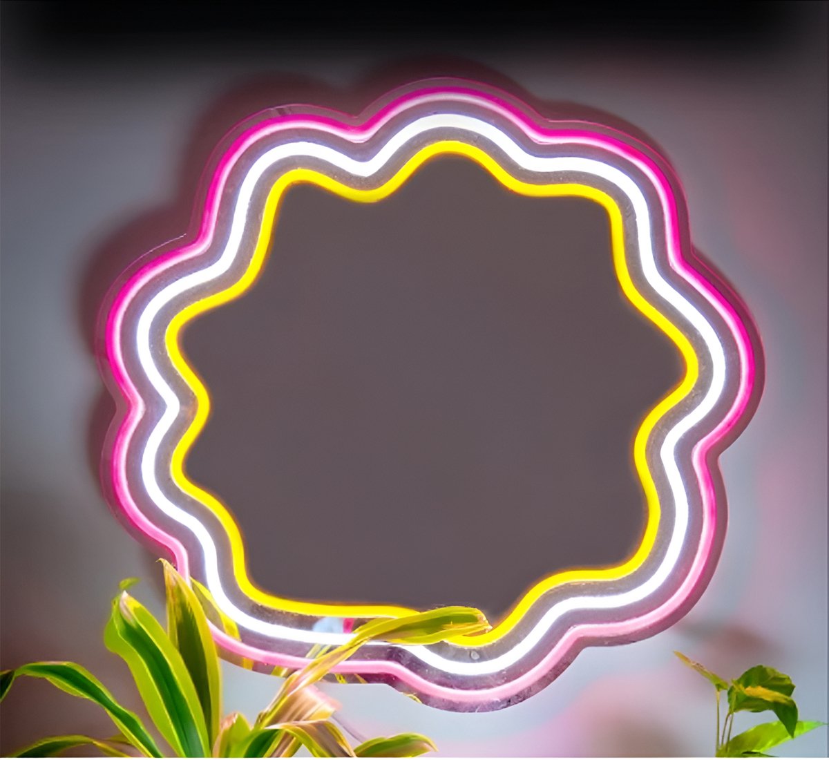Spiegel Led Lamp – Flowers – 45 x 45CM - Dimbaar – USB A - Verlichting – Incl. Ophangmateriaal - Wandspiegel