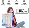 Doos met witte USB-C naar Lightning kabel, "Made for iPhone" logo, 27W snelladen, USB-C, 1M lengte en CE.