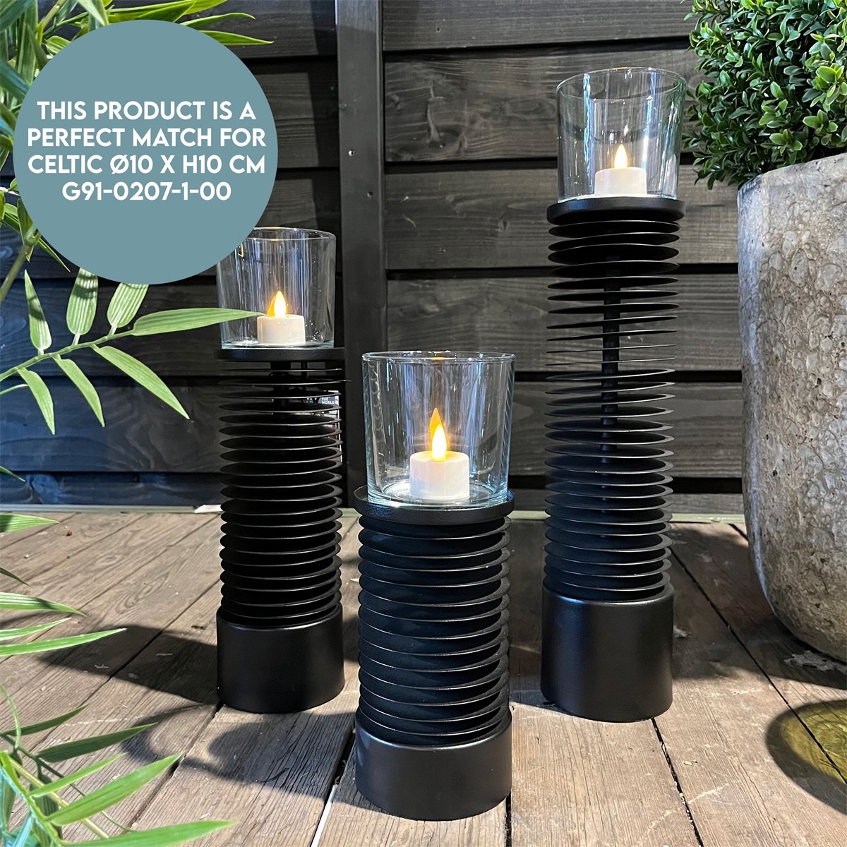 Vase The World VTW - Kandelaar - Manta black - Large - 40cm Zwart