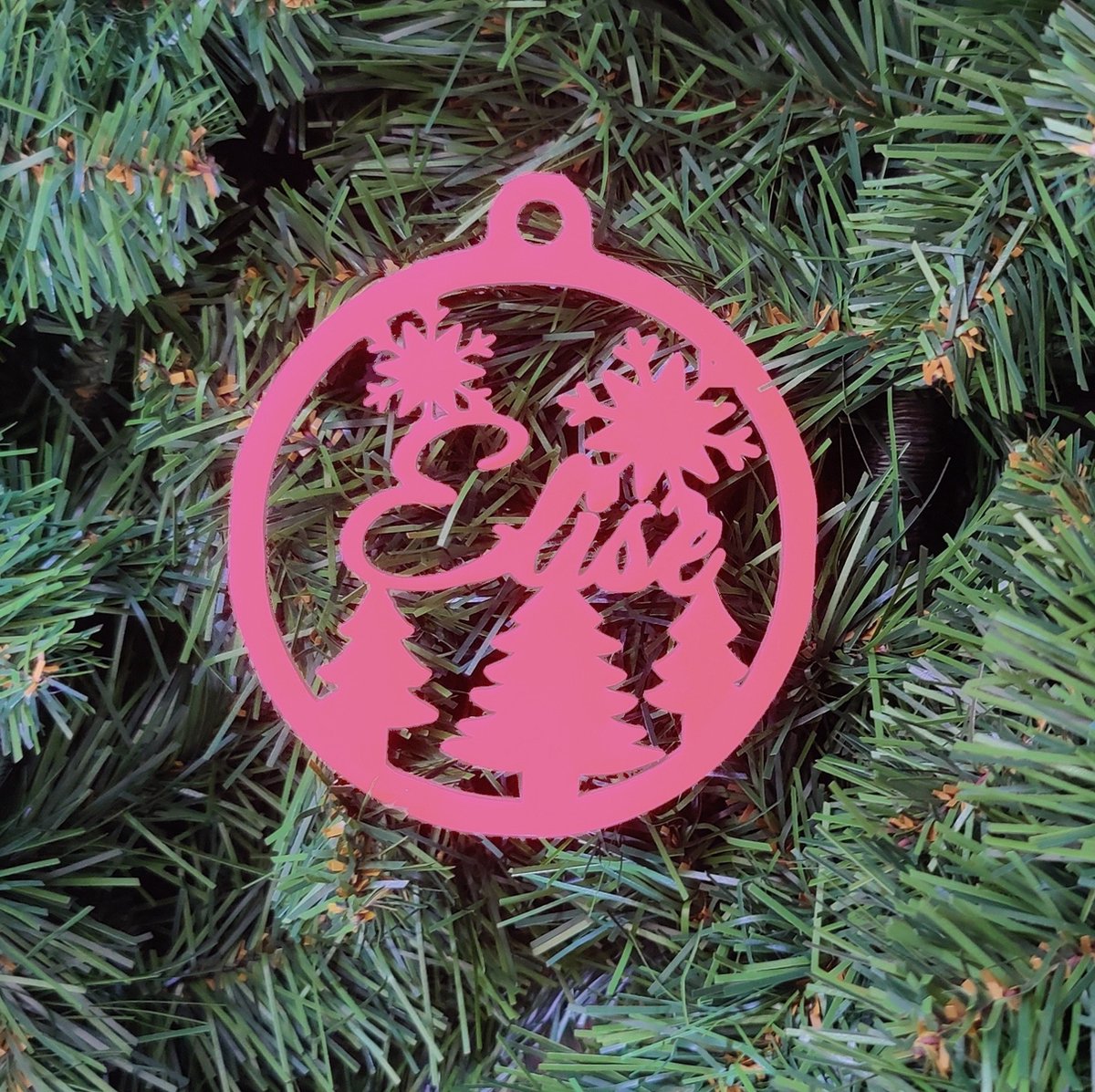 Gepersonaliseerde houten kerstbal met uw eigen naam - December - Cadeautip - Kerstboom - Roze