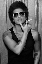 Bruno Mars - Uptown Funk van Chungkong als poster, canvas print en meer