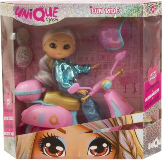 Pop 25 cm met voertuig - Unique eyes. — afbeelding 2