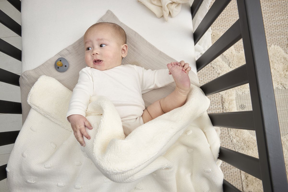Meyco Meyco Baby Knots ledikantdeken - afbeelding 2