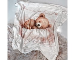 Gepersonaliseerde babydeken you are so loved met beertje en naam