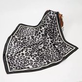 Emilie scarves - sjaal - panterprint - grijs - satijn - vierkant - 90*90 CM