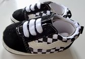 Stoere zwart-wit geblokte Baby Sneakers maat 19 (13 cm)
