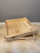 Zorg in hout, Handgemaakte houten dienbladen 30x30. geschenk, dienblad, serveerblad, landelijk