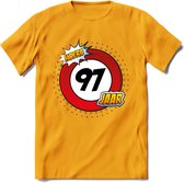 97 Jaar Hoera Verkeersbord T-Shirt | Grappig Verjaardag Cadeau | Dames - Heren | - Geel - XXL