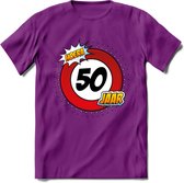 50 Jaar Hoera Verkeersbord T-Shirt | Grappig Abraham Verjaardag Cadeau | Dames - Heren | - Paars - M