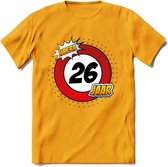 26 Jaar Hoera Verkeersbord T-Shirt | Grappig Verjaardag Cadeau | Dames - Heren | - Geel - XL