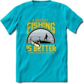 A Bad Day Fishing - Vissen T-Shirt | Geel | Grappig Verjaardag Vis Hobby Cadeau Shirt | Dames - Heren - Unisex | Tshirt Hengelsport Kleding Kado - Blauw - XXL