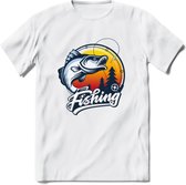 Fishing - Vissen T-Shirt | Grappig Verjaardag Vis Hobby Cadeau Shirt | Dames - Heren - Unisex | Tshirt Hengelsport Kleding Kado - Wit - M