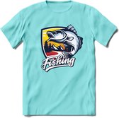 Fishing - Vissen T-Shirt | Grappig Verjaardag Vis Hobby Cadeau Shirt | Dames - Heren - Unisex | Tshirt Hengelsport Kleding Kado - Licht Blauw - M