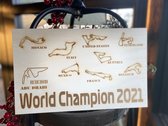 Tekstbordje populierenhout 4 mm dik 34 x 21 cm - wereldkampioen - formule 1 - alle gewonnen circuits