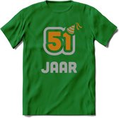 51 Jaar Feest T-Shirt | Goud - Zilver | Grappig Verjaardag Cadeau Shirt | Dames - Heren - Unisex | Tshirt Kleding Kado | - Donker Groen - M