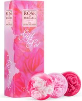 Biofresh - Giftset 3 rozen zeepjes 90 gr Rose of Bulgaria