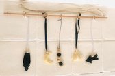 Boxmobiel van hout met hangertjes in de kleur zwart - geel
