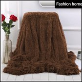 Plaid-bedsprei mega mooi en mega groot fluffy bruin bont langharig 200x220 cm. Lekker warm voor in de winter. Verkrijgbaar in diverse maten en kleuren. Dekbedstunter.nl