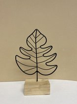 Decoratief metalen blad op houten voet - hoogte 23.5x16.5x3.5 cm - raamornament - woondecoratie